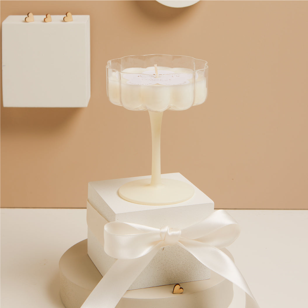 Candela in bicchiere stelo bianco 10x13 cm Artemagiashop