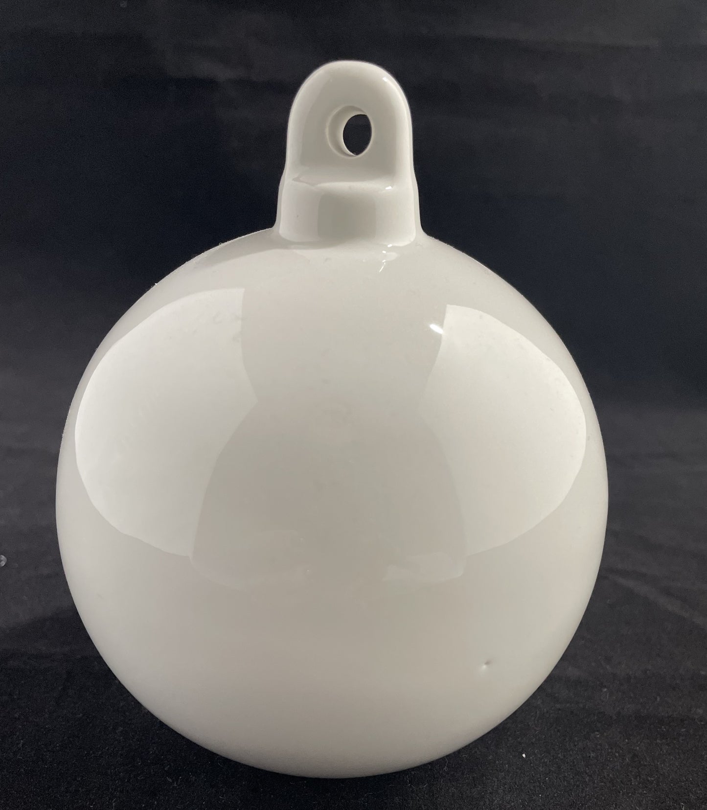 Palla Natale appoggio in ceramica bianco circonferenza 30cm altezza1,5 cm Artemagiashop