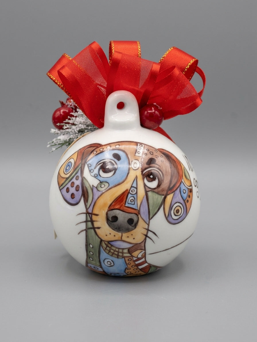 Sfera Natale da appoggio in ceramica decorato a mano cucciolo circonferenza 29 cm altezza 11 cm Artemagiashop